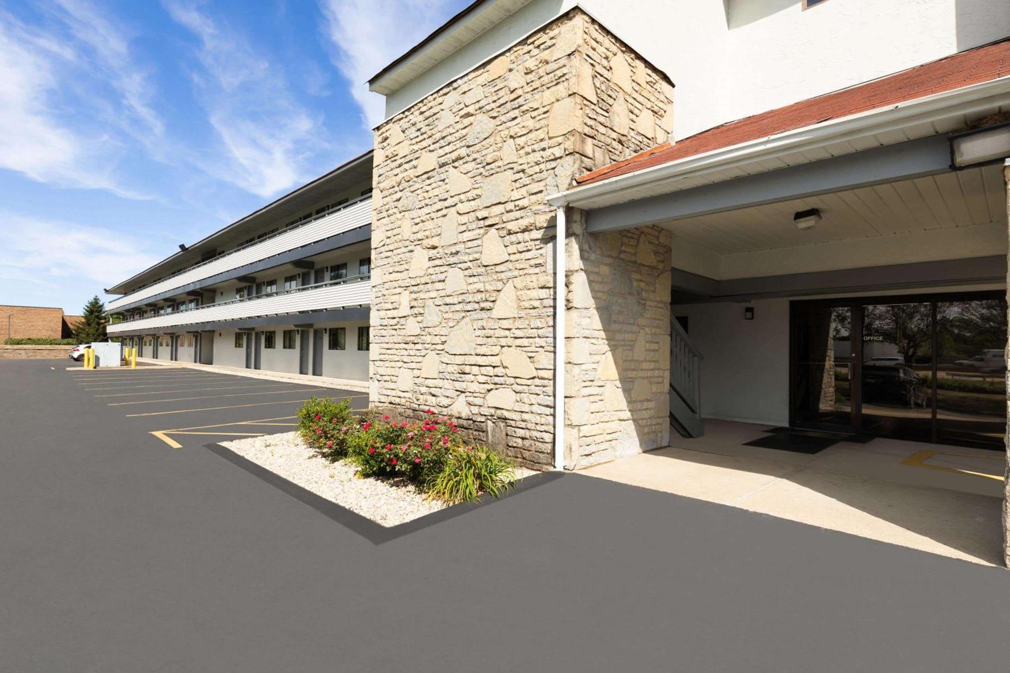高级8号切尔堡酒店 - 俄亥俄州辛辛那提市中心 Fort Mitchell 外观 照片